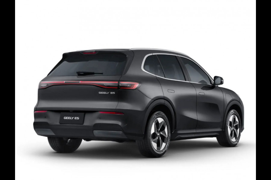 GEELY E5 Max+ 68 kWh 218 PK | 450 Km bereik | Panoramadak | 360 Camera | Warmtepomp | Stoelverwarming & verkoeling | Massagestoelen | Elektrische klep | Stuurverwarming | Parkeersensoren | Achterbank verwarmd | 19 Inch