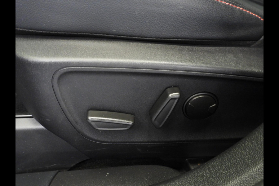 Ford Kuga 2.5 PHEV Plug-In ST-Line X TREKH./SCHUIFDAK/LED/B&O/18"LMV!