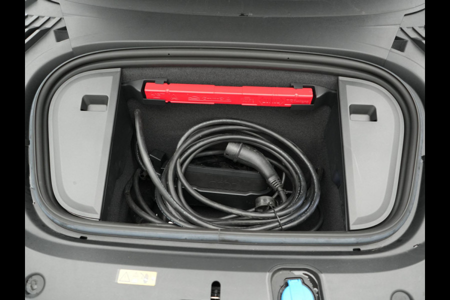Audi e-tron GT 93 kWh 476pk Dealer O.H | Panodak | Head Up | Adaptive Cruise | Bang & Olufsen | 360 Camera | Lederen Sportstoelen Verwarmd & Ventilatie | Keyless | Blis | Navigatie | Virtual | DAB | 21"L.M |