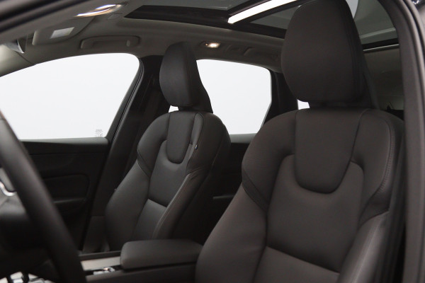 Volvo XC60 2.0 T8 AWD 456 PK Ultra Bright PHEV, Panoramadak, Head-Up, 4X Stoelverwarming, Leder