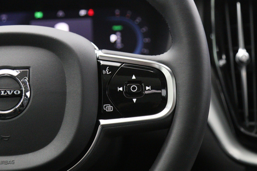 Volvo XC60 2.0 T8 AWD 456 PK Ultra Bright PHEV, Panoramadak, Head-Up, 4X Stoelverwarming, Leder