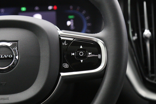 Volvo XC60 2.0 T8 AWD 456 PK Ultra Bright PHEV, Panoramadak, Head-Up, 4X Stoelverwarming, Leder