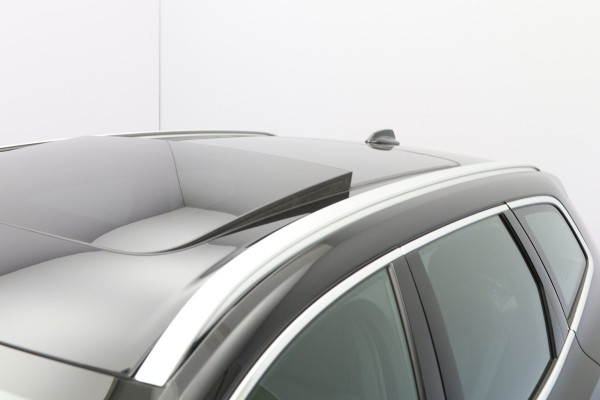Volvo XC60 2.0 T8 AWD 456 PK Ultra Bright PHEV, Panoramadak, Head-Up, 4X Stoelverwarming, Leder