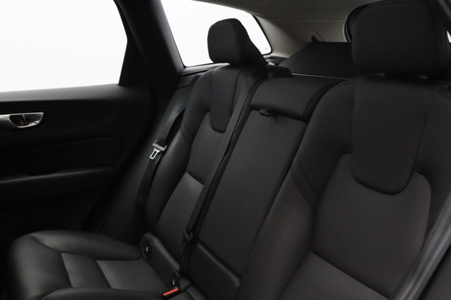 Volvo XC60 2.0 T8 AWD 456 PK Ultra Bright PHEV, Panoramadak, Head-Up, 4X Stoelverwarming, Leder