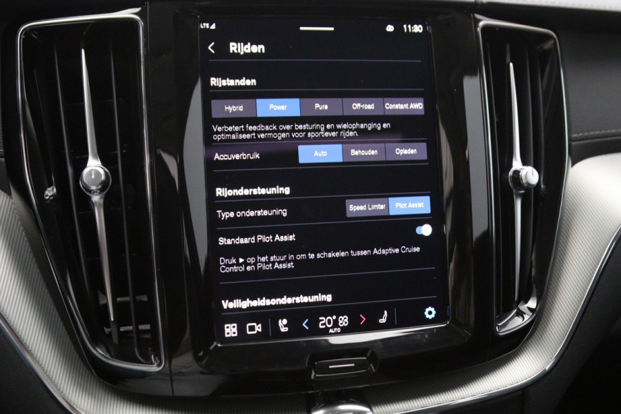 Volvo XC60 2.0 T8 AWD 456 PK Ultra Bright PHEV, Panoramadak, Head-Up, 4X Stoelverwarming, Leder