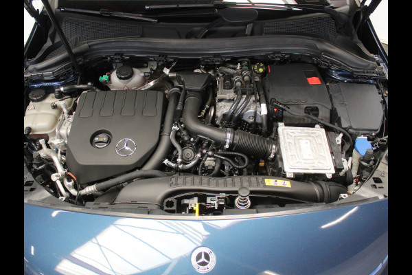 Mercedes-Benz B-Klasse 250 e Business Solution AMG Limited CARPLAY | MEMSTOEL | CLIMATE | 3FASE | LED | DAB | CRUISE | LMV18 | PANO/SCHUIF | ALC/LEER |