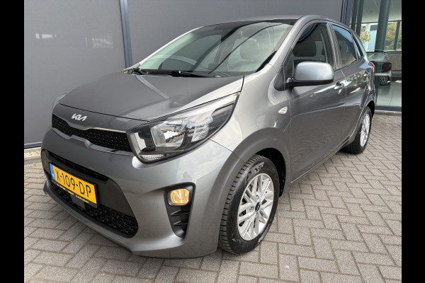 Kia Picanto 1.0 DPi DynamicLine Achteruitrijcamera - Apple carplay - Airco - Cruise control - Licht metalen velgen 14 inch - Bluetooth - Radio - Start/stop systeem - Stuur multifunctioneel - Navigatie