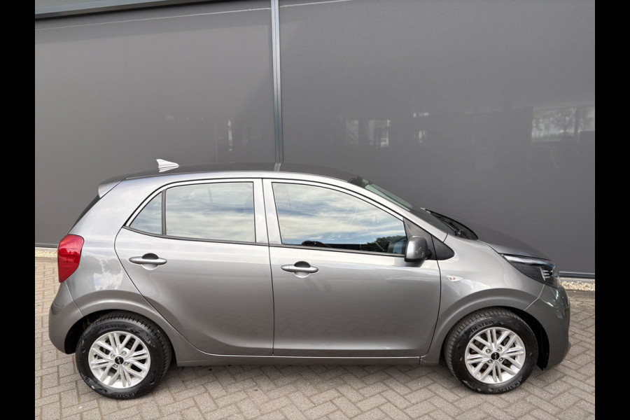 Kia Picanto 1.0 DPi DynamicLine Achteruitrijcamera - Apple carplay - Airco - Cruise control - Licht metalen velgen 14 inch - Bluetooth - Radio - Start/stop systeem - Stuur multifunctioneel - Navigatie
