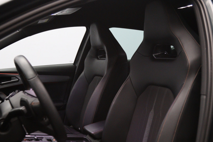 CUPRA Formentor 1.4 e-Hybrid 245 PK VZ Performance PHEV, Stuur-Startknop, Winterpakket, Carplay, Kuipstoelen