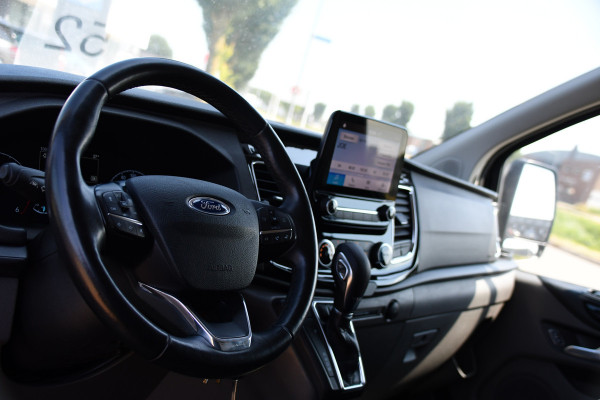 Ford Transit Custom 320 2.0 TDCI L2H1 Sport Black Edition Full Options! adaptieve Cruise, Camera, Carplay, Leder, Stoelverwarming, 185pk, LED, Automaat, Uniek!