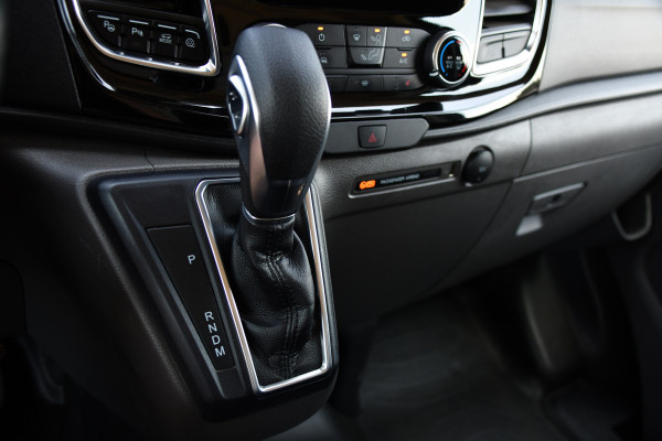 Ford Transit Custom 320 2.0 TDCI L2H1 Sport Black Edition Full Options! adaptieve Cruise, Camera, Carplay, Leder, Stoelverwarming, 185pk, LED, Automaat, Uniek!