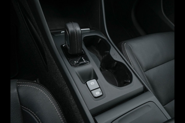 Volvo XC40 1.5 T3 Inscription Aut. *NAVI-FULLMAP | FULL-LED | LEATHER | DIGI-COCKPIT | CAMERA | BLIS | LANE-ASSIST | COMFORTSEATS | ECC | PDC | CRUISE | 19"ALU*