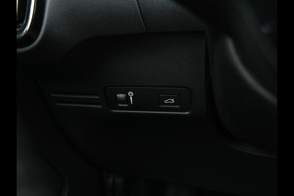 Volvo XC40 1.5 T3 Inscription Aut. *NAVI-FULLMAP | FULL-LED | LEATHER | DIGI-COCKPIT | CAMERA | BLIS | LANE-ASSIST | COMFORTSEATS | ECC | PDC | CRUISE | 19"ALU*