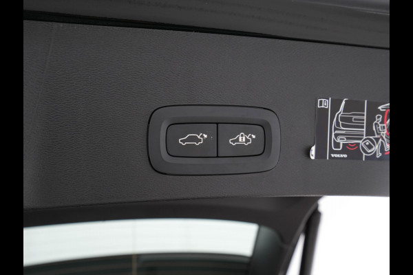 Volvo XC40 1.5 T3 Inscription Aut. *NAVI-FULLMAP | FULL-LED | LEATHER | DIGI-COCKPIT | CAMERA | BLIS | LANE-ASSIST | COMFORTSEATS | ECC | PDC | CRUISE | 19"ALU*