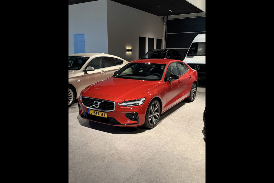 Volvo S60 2.0 T6 AWD Twin Engine R-Design Harman Kardon|ACC|Keyless|18"|Verw-sportstoelen|Standkachel