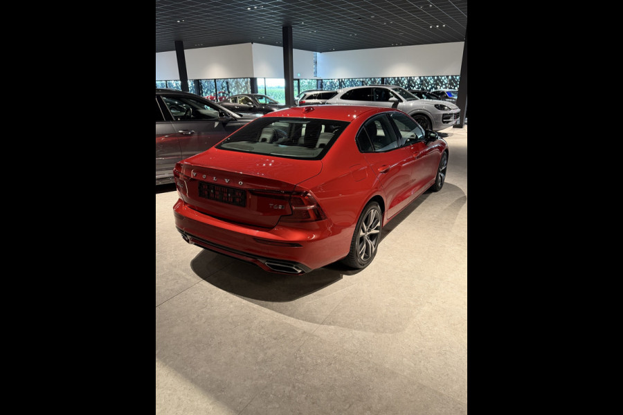 Volvo S60 2.0 T6 AWD Twin Engine R-Design Harman Kardon|ACC|Keyless|18"|Verw-sportstoelen|Standkachel