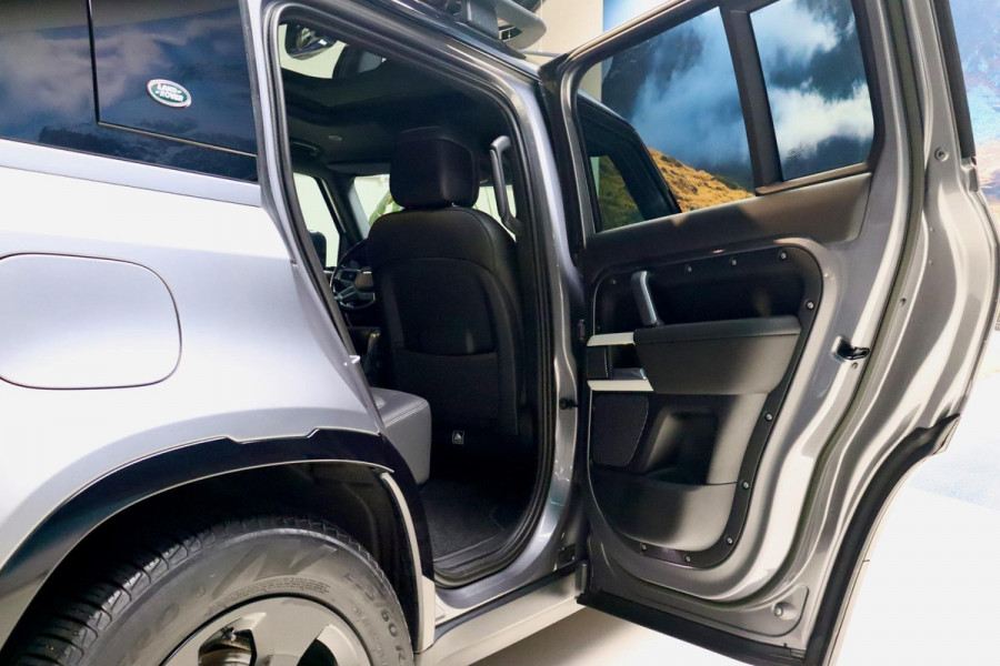 Land Rover Defender 110 P400e 110 X-Dynamic HSE PANO|TrkHk|VOL