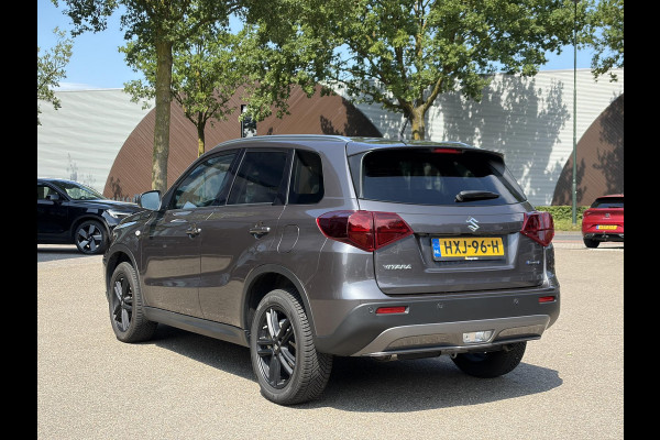Suzuki Vitara 1.5 Hybrid Select 1E EIGENAAR | ORIGINEEL NEDERLANDSE AUTO | RESTERENDE FABRIEKSGARANTIE T/M 07-2035 | ADAPTIVE CRUISE CONTROL | STOELVERWARMING | ACHTERUITRIJCAMERA