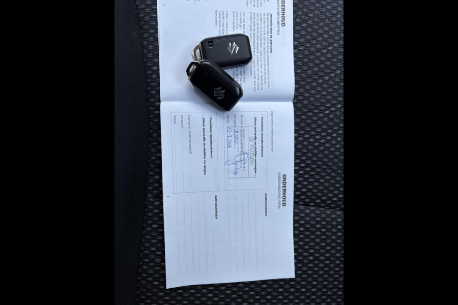 Suzuki Vitara 1.5 Hybrid Select 1E EIGENAAR | ORIGINEEL NEDERLANDSE AUTO | RESTERENDE FABRIEKSGARANTIE T/M 07-2035 | ADAPTIVE CRUISE CONTROL | STOELVERWARMING | ACHTERUITRIJCAMERA