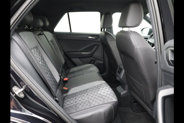 Volkswagen T-Roc 1.5 TSI R-Line Business Black Style | Side Assist | Elk. A-klep | Trekhaak afnb. | IQ Light | Camera | Prijs Rijklaar!!