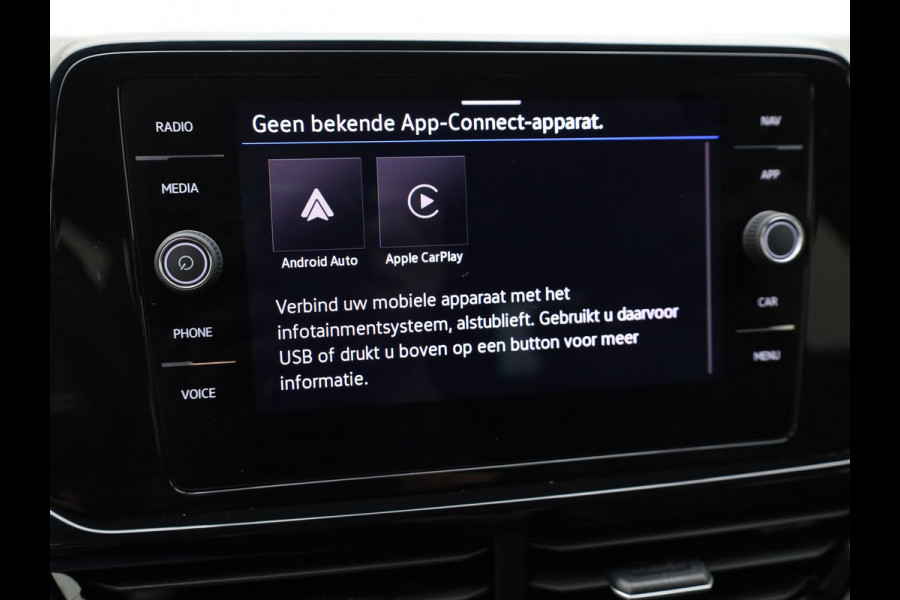 Volkswagen T-Roc 1.5 TSI R-Line Business Black Style | Side Assist | Elk. A-klep | Trekhaak afnb. | IQ Light | Camera | Prijs Rijklaar!!