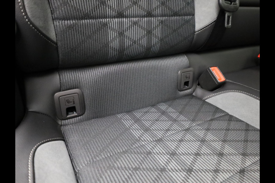 Volkswagen T-Roc 1.5 TSI R-Line Business Black Style | Side Assist | Elk. A-klep | Trekhaak afnb. | IQ Light | Camera | Prijs Rijklaar!!