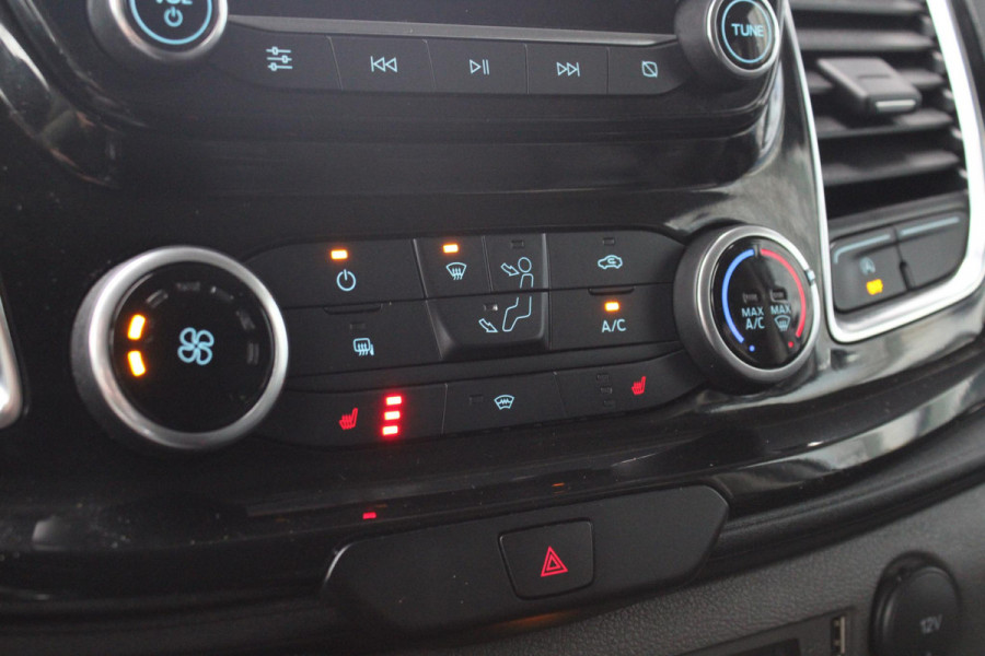 Ford Transit Custom 320 2.0 TDCI L2H1 Limited DC SCI | Trekhaak | Stoelverwarming | Navigatie | Camera | Cruise Control Adaptive |