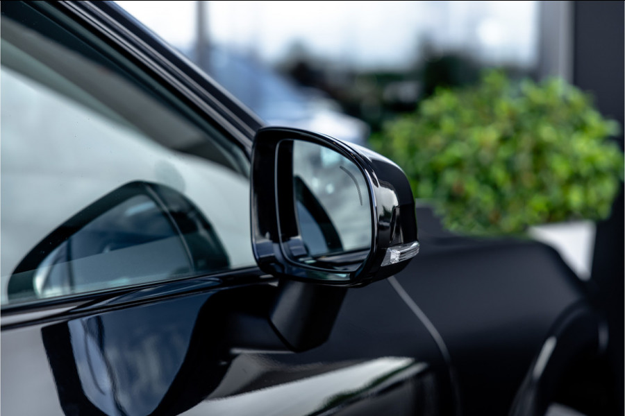 Volvo XC60 2.0 T6 Plug-in hybrid AWD Plus Dark - Panorama | H&K | Memory | 360 Camera