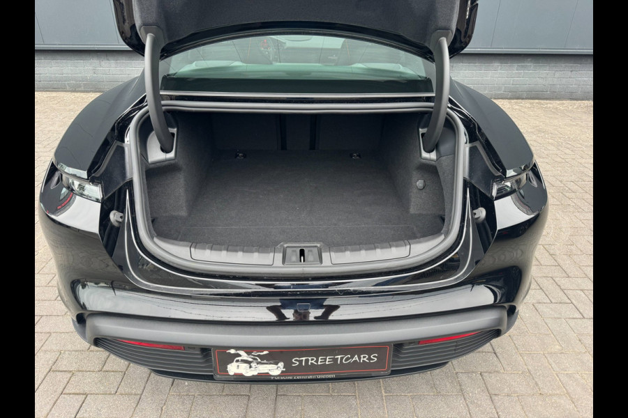 Porsche Taycan 79 kWh/Passenger display/Pano/5 pers/incl.BTW