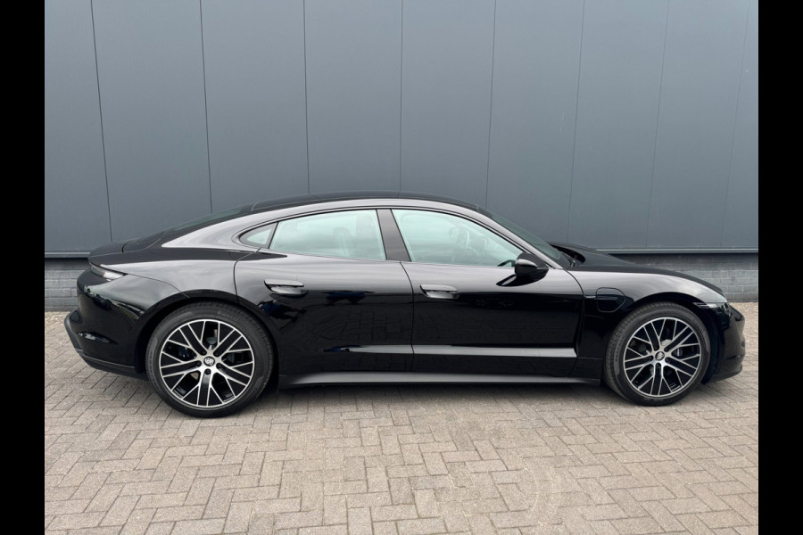 Porsche Taycan 79 kWh/Passenger display/Pano/5 pers/incl.BTW