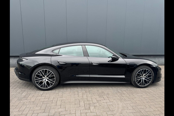 Porsche Taycan 79 kWh/Passenger display/Pano/5 pers/incl.BTW