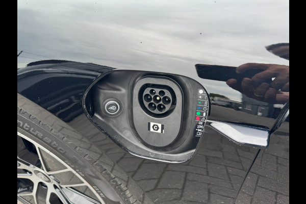 Porsche Taycan 79 kWh/Passenger display/Pano/5 pers/incl.BTW