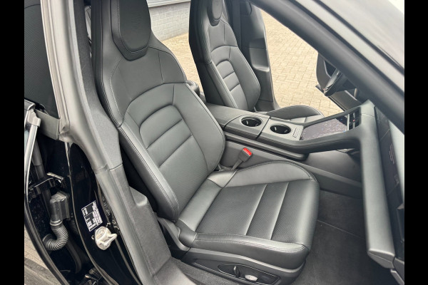 Porsche Taycan 79 kWh/Passenger display/Pano/5 pers/incl.BTW