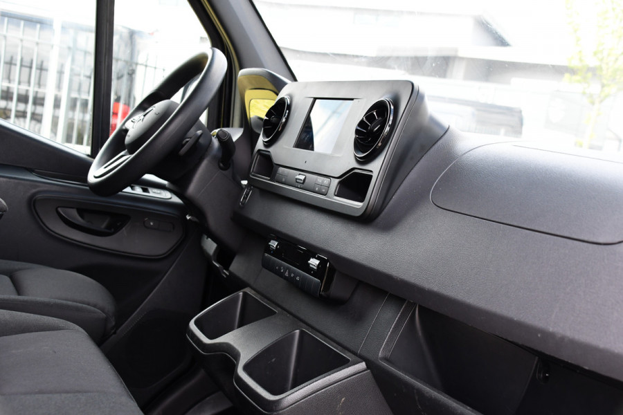 Mercedes-Benz Sprinter 316 1.9 CDI L2H2 RWD AMG Black Edition Camera, Cruise, Carplay, Automaat, 170PK, Standkachel, Multimedia, UNIEK!