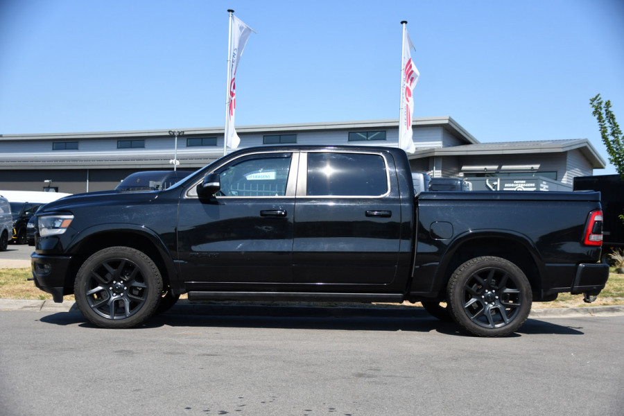 Dodge Ram 1500 5.7 V8 4x4 Crew Cab Laramie Full Options! 360 Camera, Pano, Adaptieve Cruise, LED, 402pk, Leder, Luchtvering, 3500kg Trekhaak, Stoel verkoeling/verwarming, Uniek!