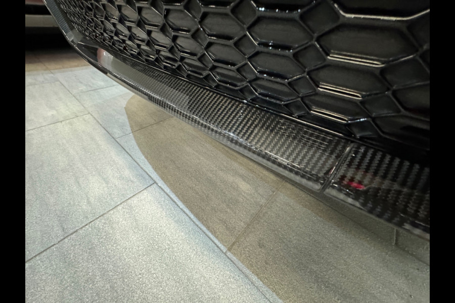 Audi A6 Avant RS 6 TFSI quattro Ceramic|B&O 3D|4-Wielsturing|Carbon|360 Camera