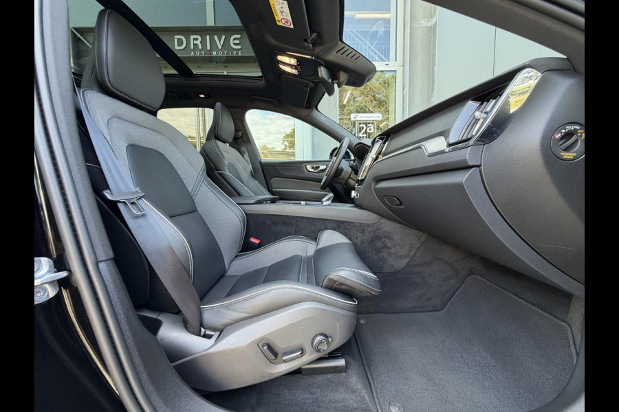 Volvo XC60 2.0 T6 Plug-in hybrid AWD Plus Black Edition |Pano|H/K|Trekhaak|AllSeason