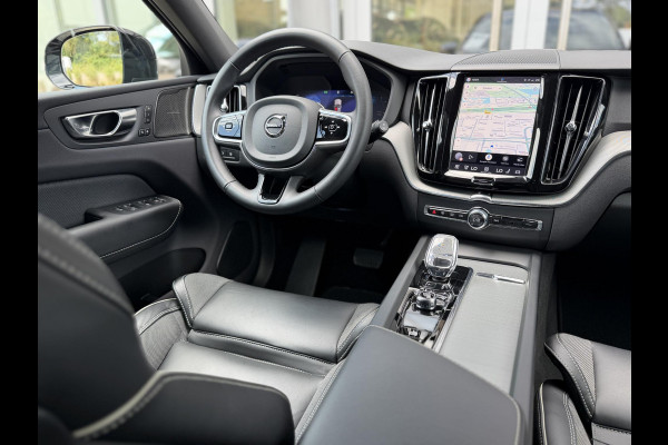 Volvo XC60 2.0 T6 Plug-in hybrid AWD Plus Black Edition |Pano|H/K|Trekhaak|AllSeason