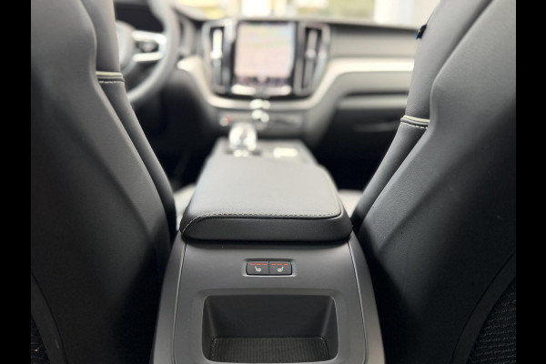Volvo XC60 2.0 T6 Plug-in hybrid AWD Plus Black Edition |Pano|H/K|Trekhaak|AllSeason