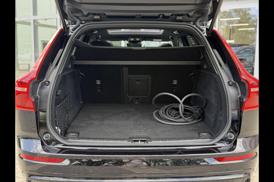 Volvo XC60 2.0 T6 Plug-in hybrid AWD Plus Black Edition |Pano|H/K|Trekhaak|AllSeason