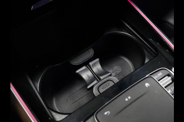 Mercedes-Benz EQA 250 Business Solution Luxury 67 kWh [ADAPTIVE CRUISE, STOELVERWARMING, CAMERA, SFEERVERLICHTING, PDC V + A, CLIMATE, NAVIGATIE, DIGITAL DASH, ELEKTRISCHE ACHTERKLEP, KEYLESS START, DODEHOEKASSISTENT, LED]
