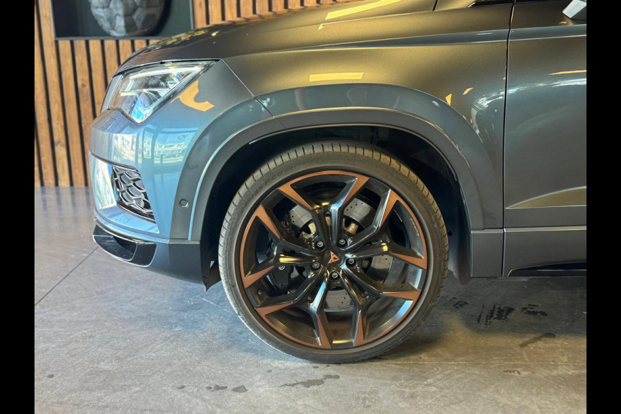 CUPRA Ateca 2.0 TSI 4DRIVE / Carbon / Brembo / Pano / Beats / 360 Camera / Kuipstoelen / Keyless / Sfeerverlichting / Carplay /DAB