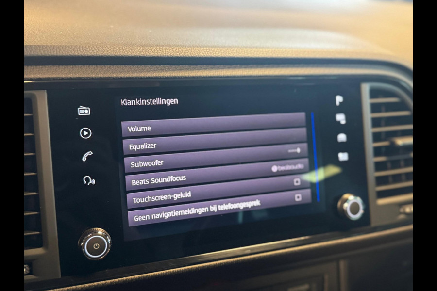 CUPRA Ateca 2.0 TSI 4DRIVE / Carbon / Brembo / Pano / Beats / 360 Camera / Kuipstoelen / Keyless / Sfeerverlichting / Carplay /DAB