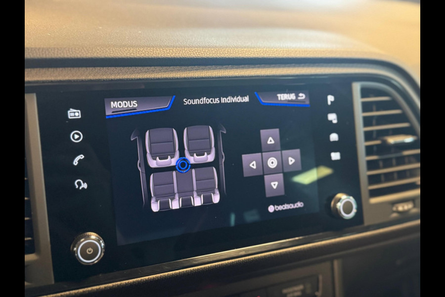 CUPRA Ateca 2.0 TSI 4DRIVE / Carbon / Brembo / Pano / Beats / 360 Camera / Kuipstoelen / Keyless / Sfeerverlichting / Carplay /DAB