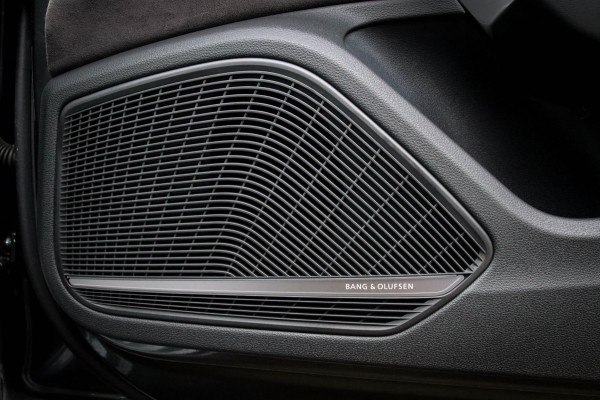 Audi A4 Avant 45 2.0 TFSI Quattro Sport Pro Line S S line Facelift 252pk S-Tronic RS Kuipstoelen|Panoramadak|Virtual Cockpit|Black