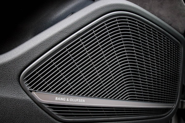 Audi A4 Avant 45 2.0 TFSI Quattro Sport Pro Line S S line Facelift 252pk S-Tronic RS Kuipstoelen|Panoramadak|Virtual Cockpit|Black