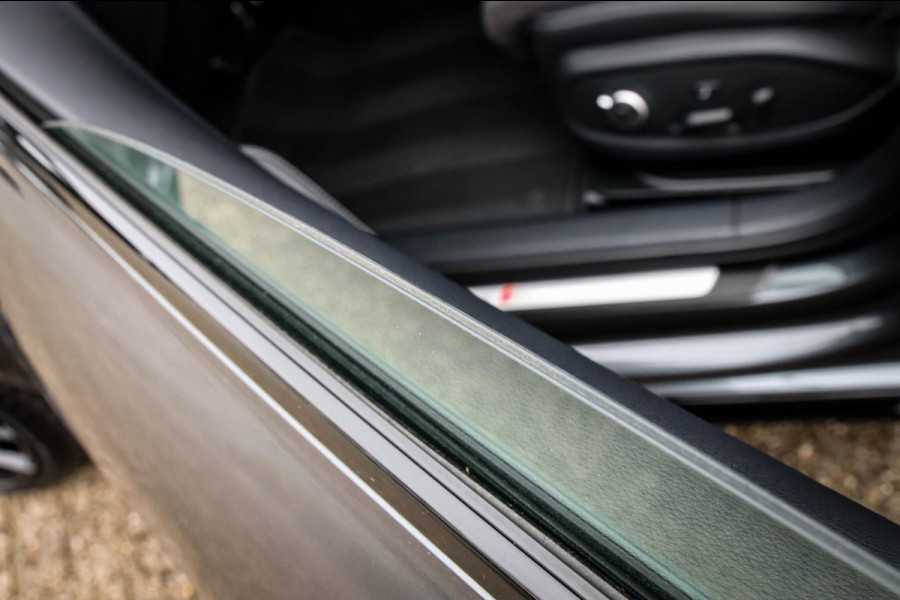 Audi A4 Avant 45 2.0 TFSI Quattro Sport Pro Line S S line Facelift 252pk S-Tronic RS Kuipstoelen|Panoramadak|Virtual Cockpit|Black