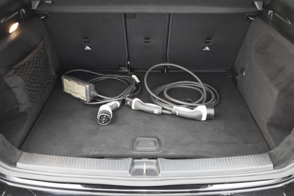 Mercedes-Benz B-Klasse 250 e Business Line Camera, Cruise, Apple Carplay, LED, PDC, Sfeerverlichting, Trekhaak, 18''