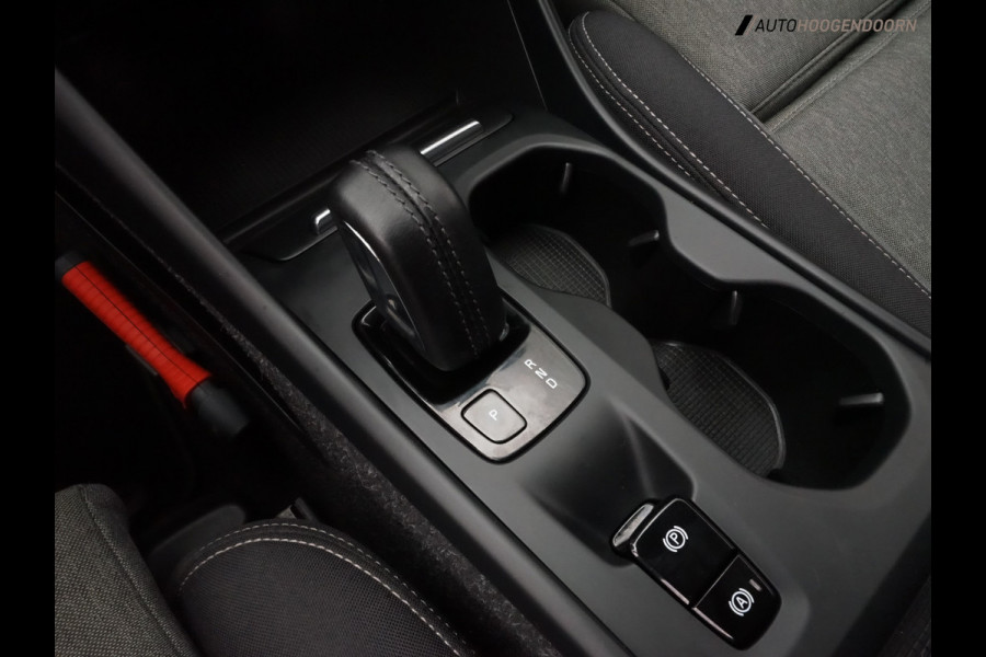 Volvo XC40 1.5 T4 Recharge Inscription Expression (APPLE CARPLAY,KEYLESS,STUUR-STOELVERWARMING,PARKEERSENSOREN,COMFORT-STOELEN)