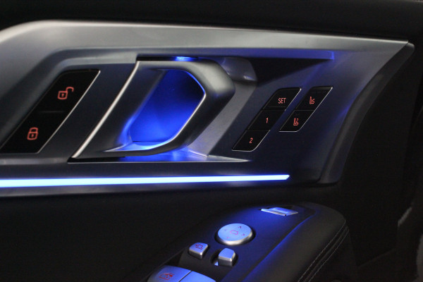 BMW XM PHEV 50e 30 kWh > 22inch/Driving Assistant Professional/Trekhaak....